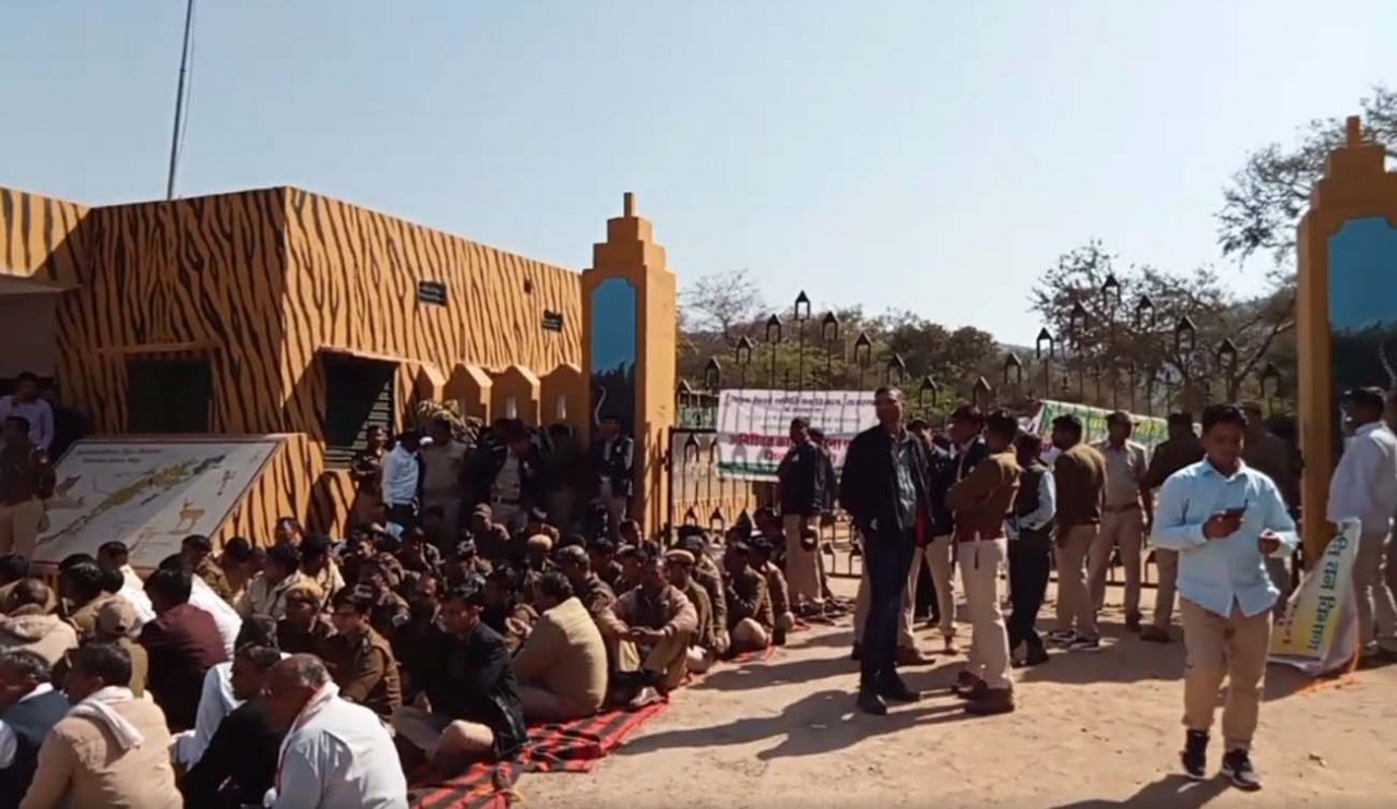 Forest personnel closed the gate in protest