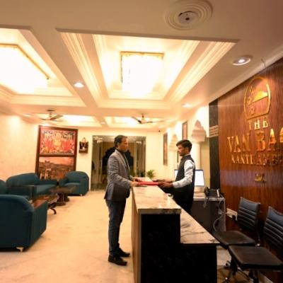 Hotel Van Bagh Reception