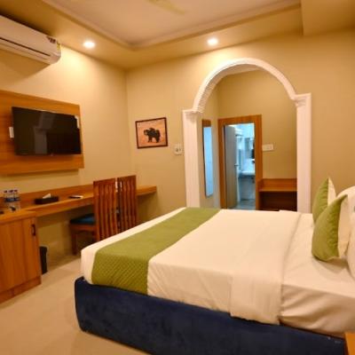 Hotel Van Bagh Super Deluxe Room